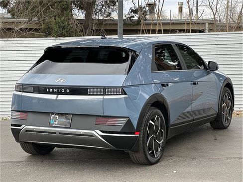 Used 2024 Hyundai Ioniq 5 SE image 33