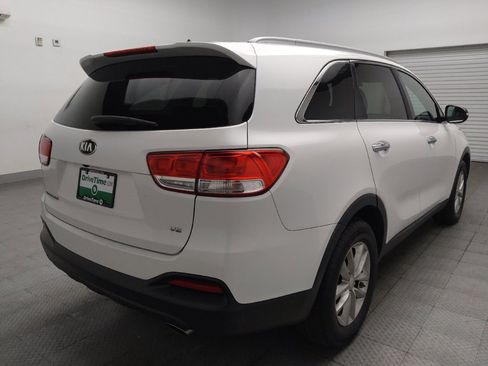 Used 2016 Kia Sorento LX FWD image 9