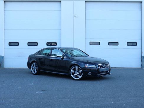 Used 2010 Audi S4 Premium Plus image 2
