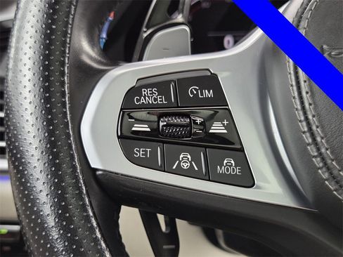 Used 2022 BMW X5 xDrive40i w/ M Sport Package image 39