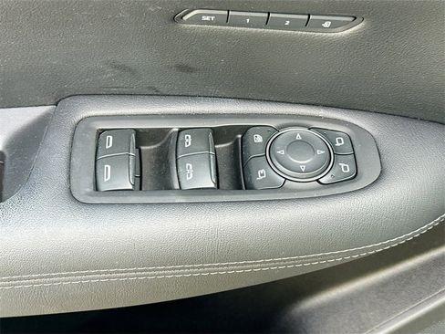 Used 2023 Cadillac XT5 Premium Luxury image 19