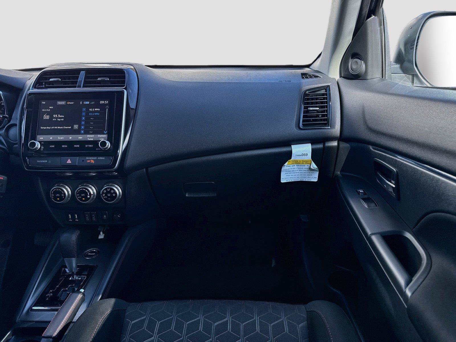 Used 2025 Mitsubishi Outlander Sport AWD image 26