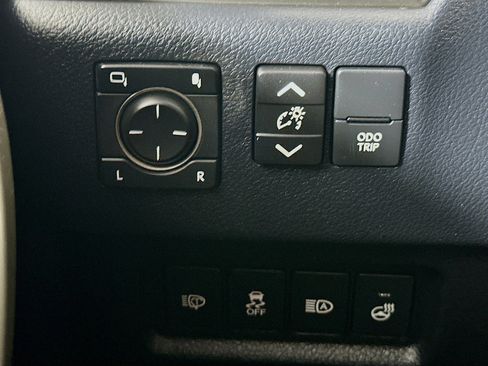 Used 2021 Lexus GX 460 Premium w/ Premium Package image 17