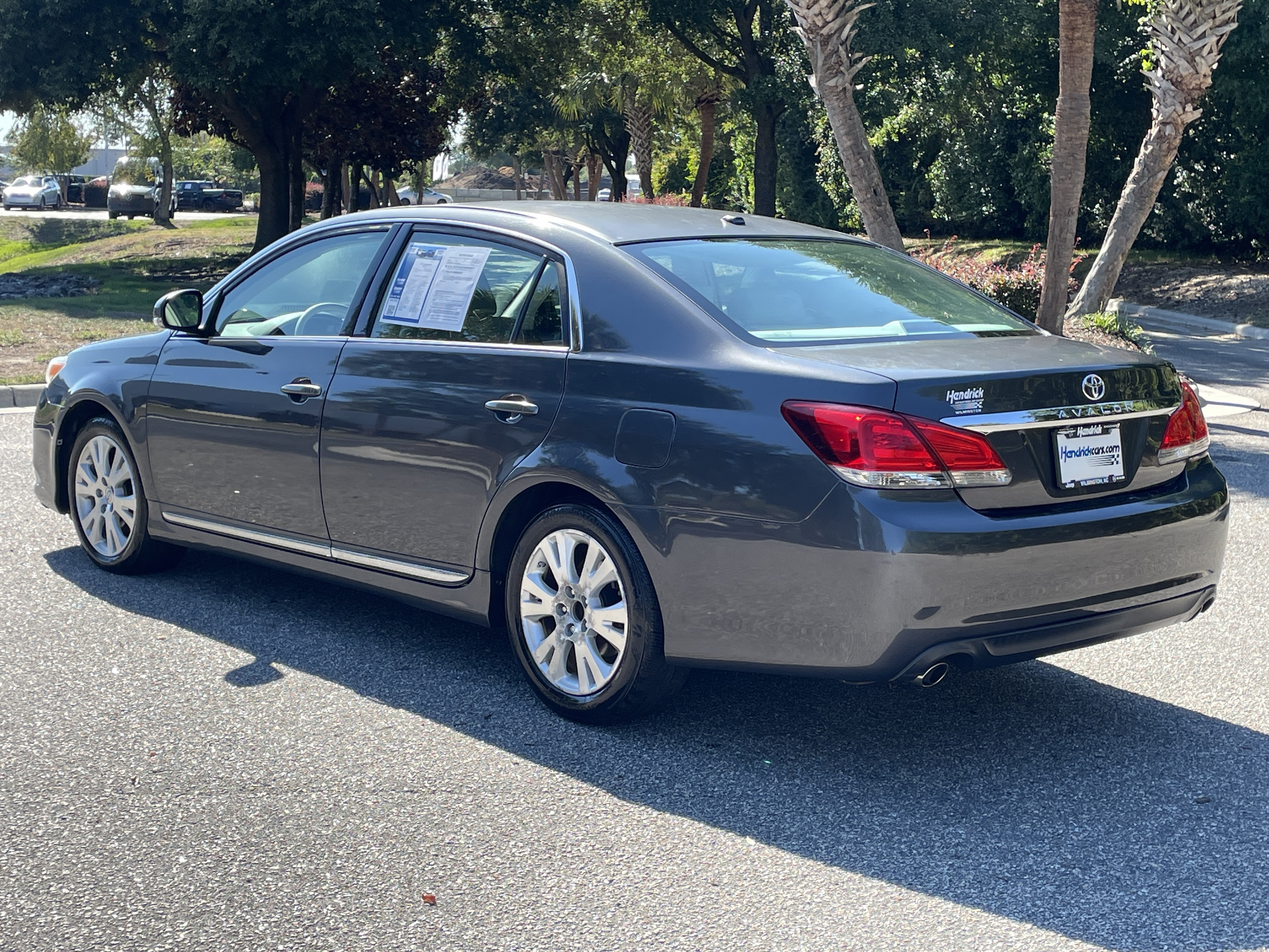 Used 2011 Toyota Avalon FWD image 7