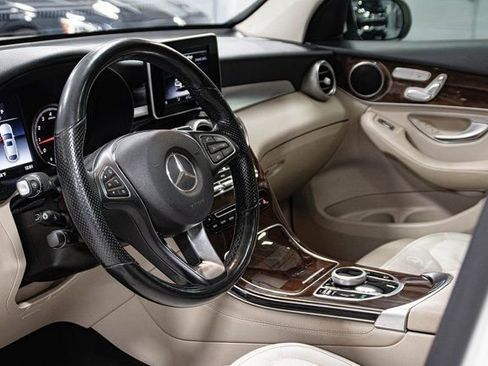 Used 2019 Mercedes-Benz GLC 300 4MATIC Coupe image 7