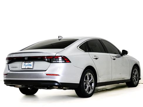 Used 2024 Honda Accord EX image 7