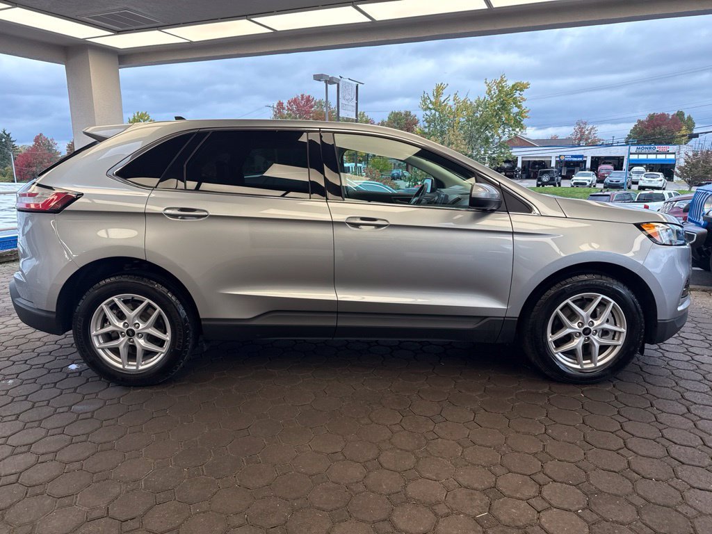 Used 2024 Ford Edge SEL w/ Convenience Package AWD/4WD image 5