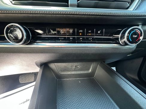 Used 2025 Chevrolet Equinox LT w/ Safety and Technology Package AWD/4WD image 14
