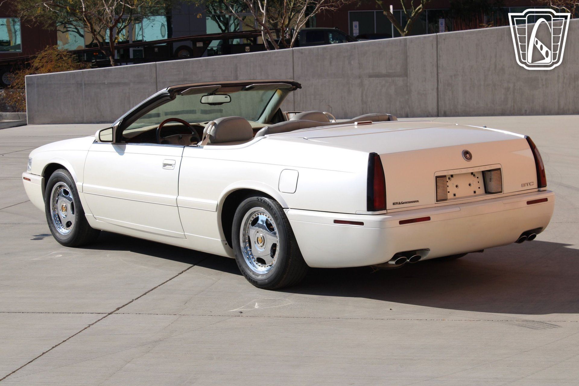 Used 2002 Cadillac Eldorado Touring w/ Preffered Equipment Group FWD image 17