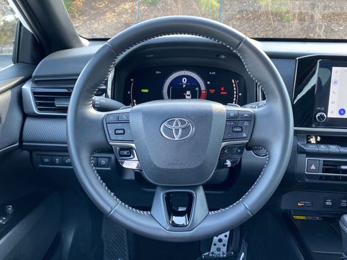 Certified 2025 Toyota Camry SE image 13