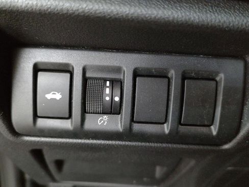 Used 2020 Subaru Legacy Premium image 14