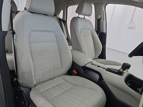 Certified 2025 Honda HR-V LX image 10