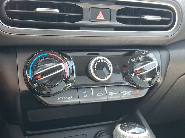 Certified 2023 Hyundai Kona SEL AWD/4WD image 15