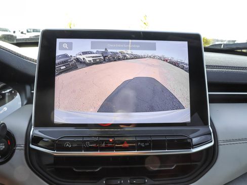 New 2026 Jeep Compass Limited image 14