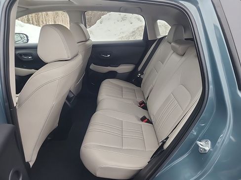 Used 2024 Honda HR-V EX-L image 31