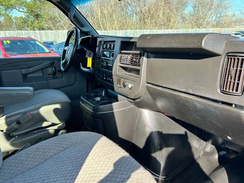 Used 2019 Chevrolet Express 2500 w/ Communications Package image 8