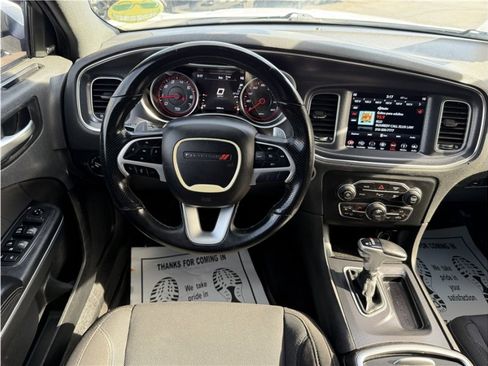 Used 2018 Dodge Charger R/T image 35