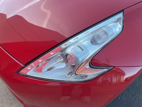 Used 2010 Nissan 370Z Touring w/ Sport Pkg image 13