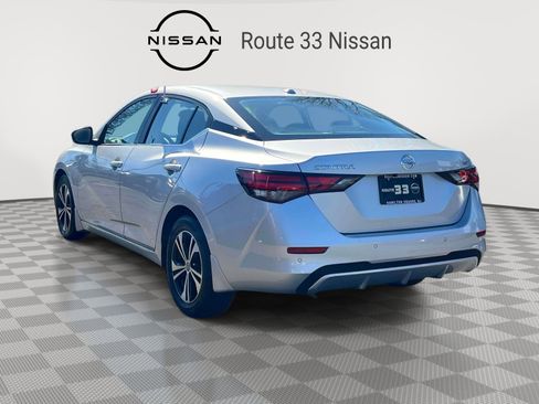 Used 2023 Nissan Sentra SV image 3