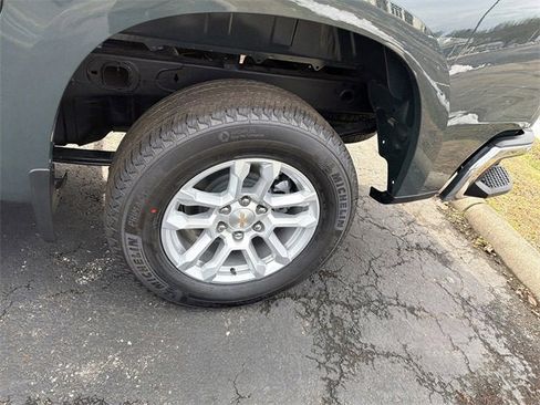 New 2026 Chevrolet Silverado 1500 LT image 38