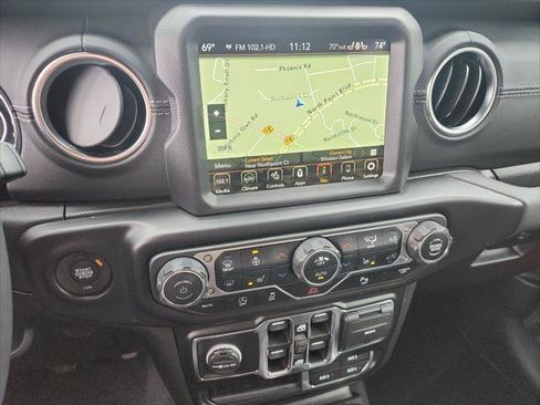 Certified 2022 Jeep Wrangler Unlimited Sahara w/ LED Lighting Group image 15