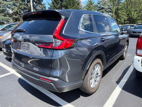 Used 2024 Honda CR-V EX image 3