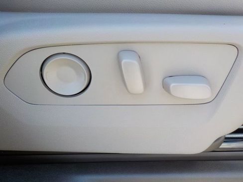 New 2026 GMC Sierra 2500 SLT w/ SLT Premium Package image 32