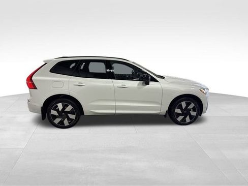 New 2025 Volvo XC60 T8 Plus w/ Climate Package image 8