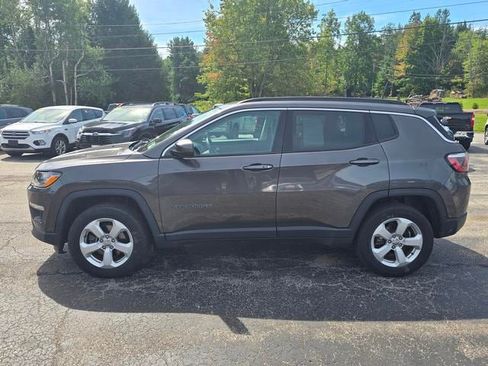 Used 2017 Jeep Compass Latitude AWD/4WD image 6
