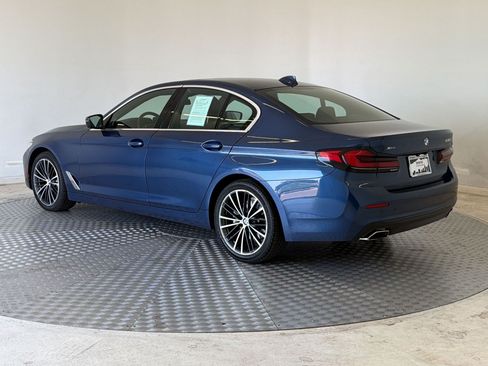 Used 2022 BMW 530i xDrive w/ Premium Package AWD/4WD image 3
