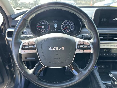 Used 2022 Kia Telluride SX w/ Towing Package AWD/4WD image 18