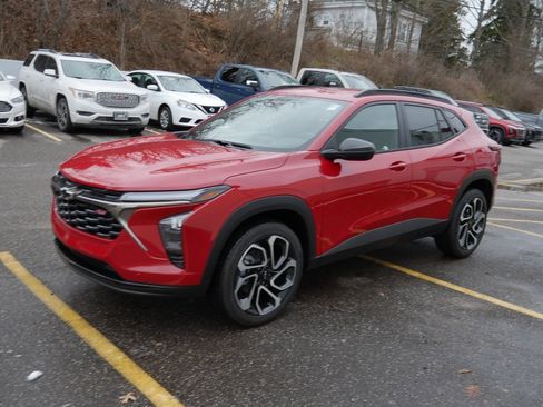 New 2026 Chevrolet Trax RS image 4