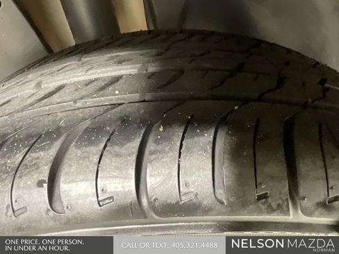 Used 2021 Dodge Challenger SXT w/ Blacktop Package image 11