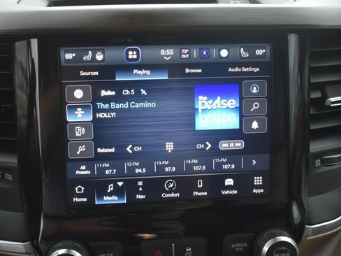 Used 2023 RAM 3500 Laramie AWD/4WD image 24