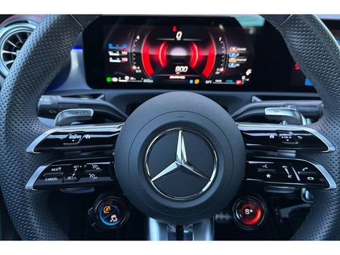 Used 2025 Mercedes-Benz CLA 35 AMG 4MATIC image 25