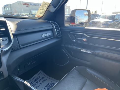 Used 2024 RAM 1500 Laramie image 11