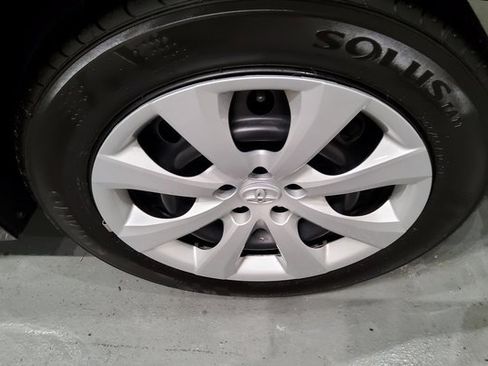 Used 2023 Toyota Corolla LE image 38