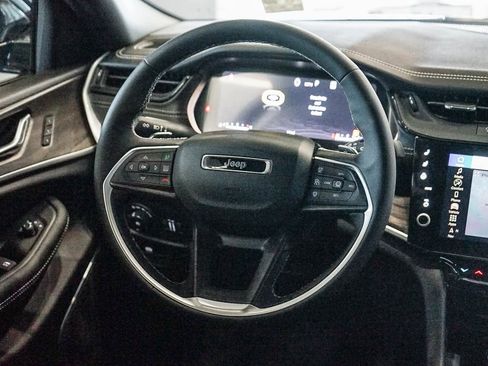 New 2026 Jeep Grand Cherokee L Limited image 16