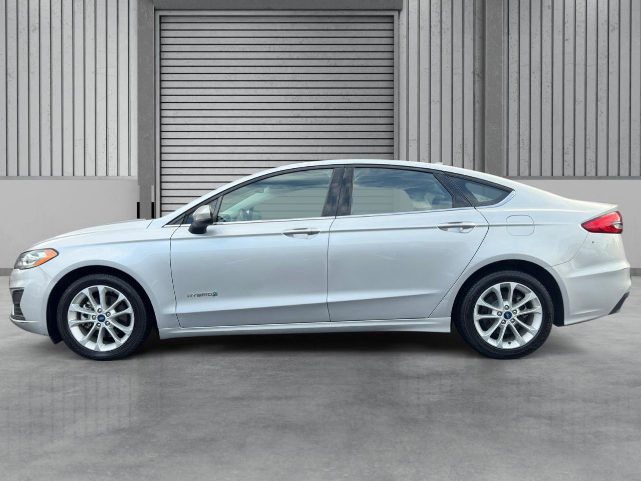 Used 2019 Ford Fusion SE FWD image 31
