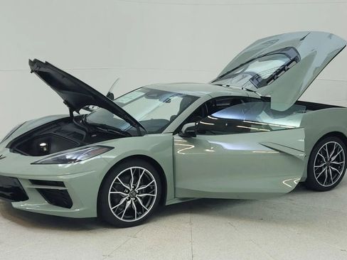 Used 2024 Chevrolet Corvette Stingray Preferred Cpe w/ 2LT image 10