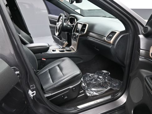 Used 2016 Jeep Grand Cherokee Limited w/ Trailer Tow Group IV AWD/4WD image 20