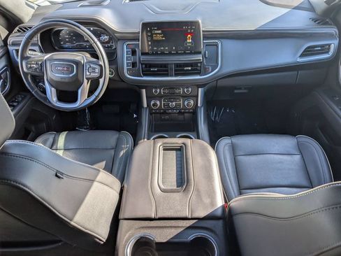 Used 2022 GMC Yukon SLT AWD/4WD image 32