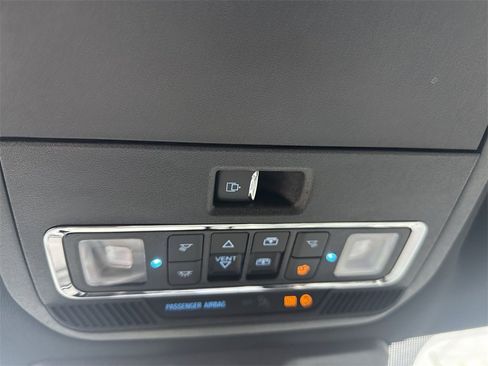 Certified 2024 Ford F350 Platinum w/ Tremor Off-Road Package image 12