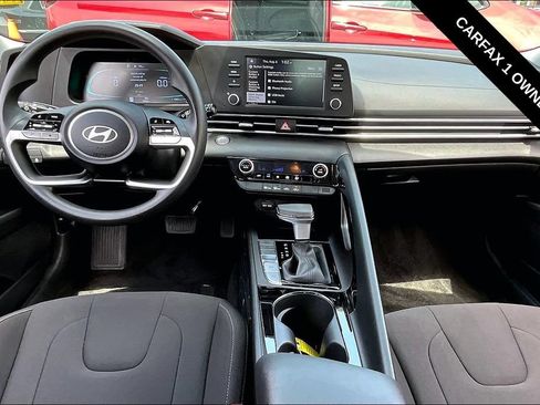 Used 2026 Hyundai Elantra Hybrid FWD image 7