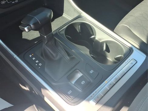 Used 2026 Kia Carnival FWD image 11