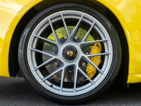 Certified 2018 Porsche 911 Carrera 4 GTS AWD/4WD image 14