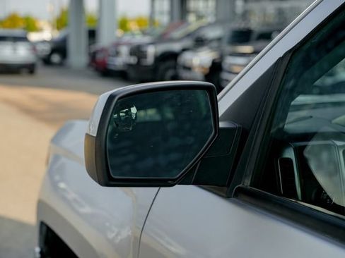 Used 2018 Chevrolet Silverado 1500 LT w/ All Star Edition AWD/4WD image 16