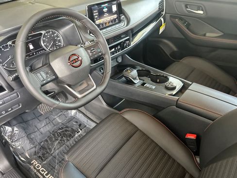 New 2026 Nissan Rogue SV AWD/4WD image 11