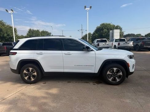 Used 2022 Jeep Grand Cherokee Limited 4xe AWD/4WD image 5