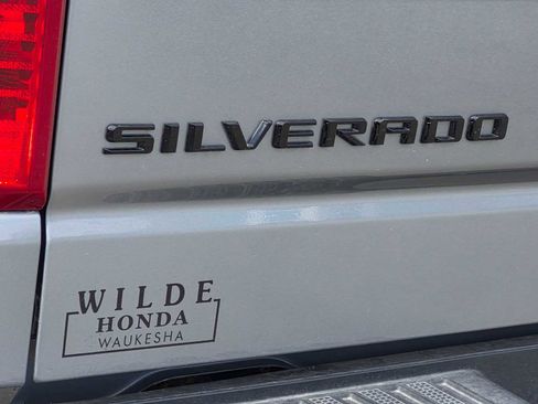 Used 2025 Chevrolet Silverado 1500 Custom Trail Boss w/ LPO, Dark Essentials Package AWD/4WD image 11
